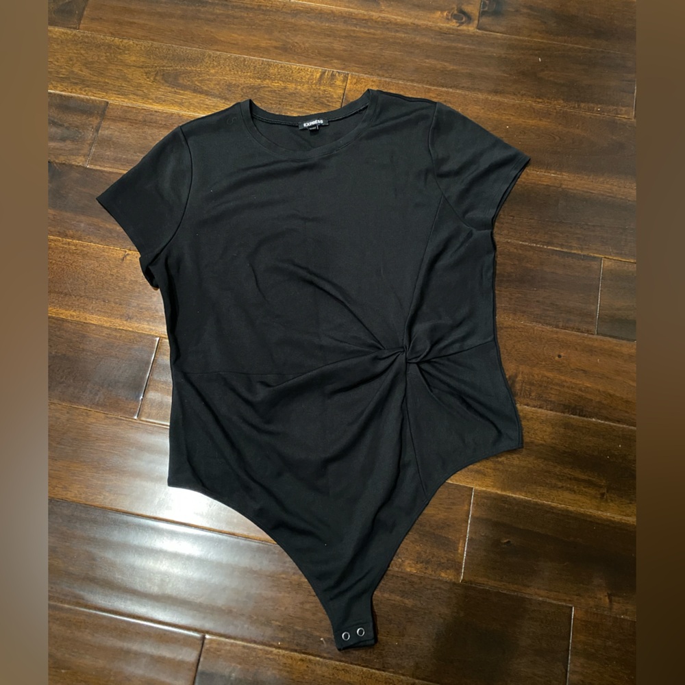 Express Women's Solid Black Short Sleeve Bodysuit Size XL